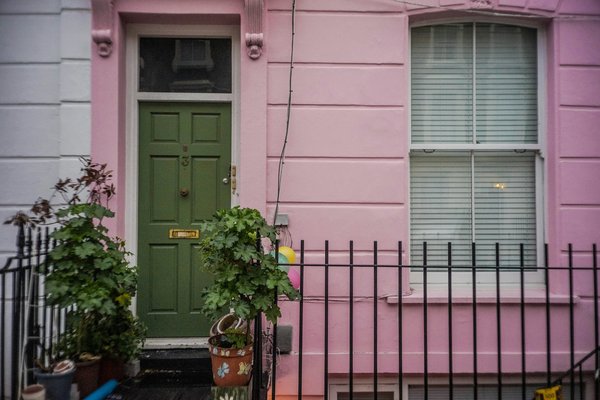 How do you select the right type of energy-efficient windows for a Victorian-era home in the UK?